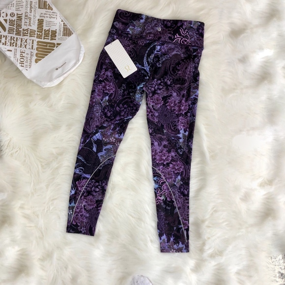 lululemon chasing miles tight